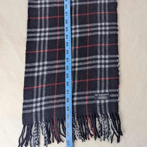 Burberry Unisex Winter Scarf Blue – 100% Lambswool Check – Used – Stylish Wrap. - Picture 7 of 8
